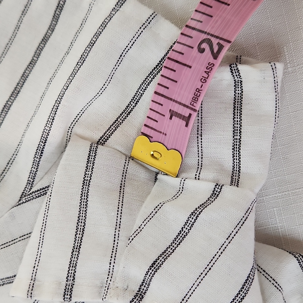 Love Tree striped paper bag waist shorts. Size M - Picture 7 of 7